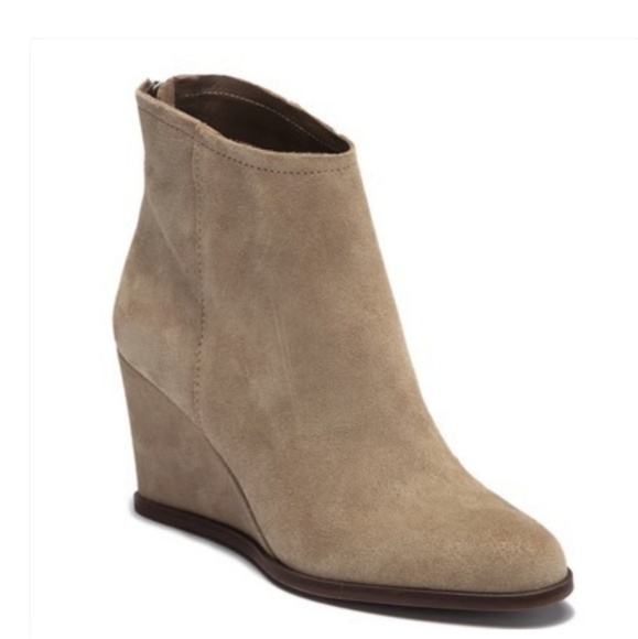 dolce vita grayson wedge bootie